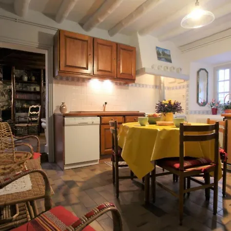 Сasa de vacaciones Chaspinhac, 3 Pieces, 4 Personnes - Fr-1-582-170